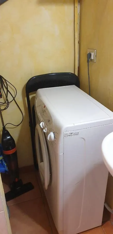 Porta Romana Small Studio Apartment Milan